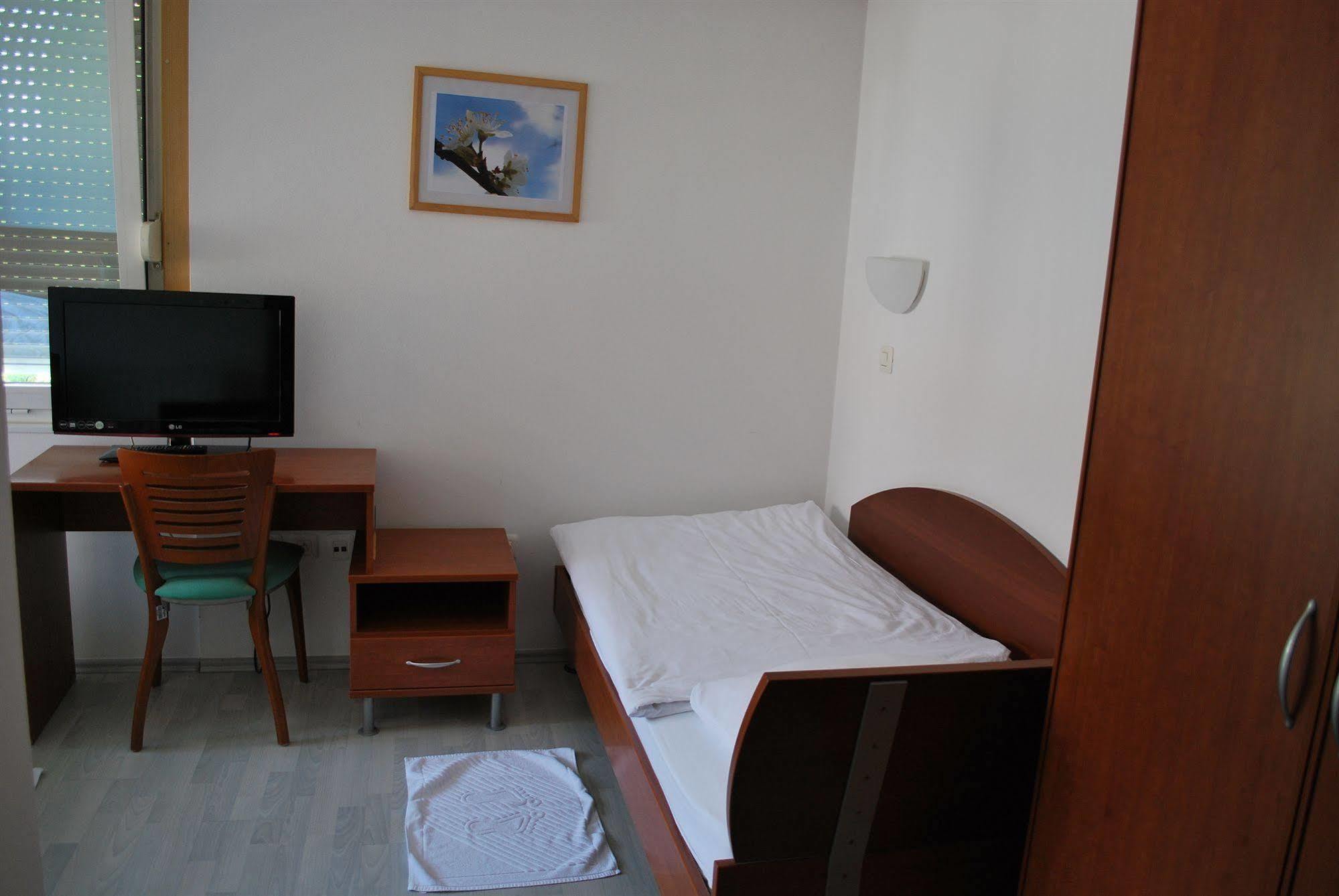 Bed And Breakfast Kogoj Nova Gorica Bagian luar foto